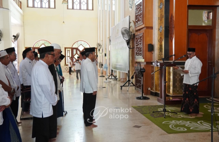 Wakil Wali Kota Palopo Kukuhkan Pengurus Masjid Agung Luwu