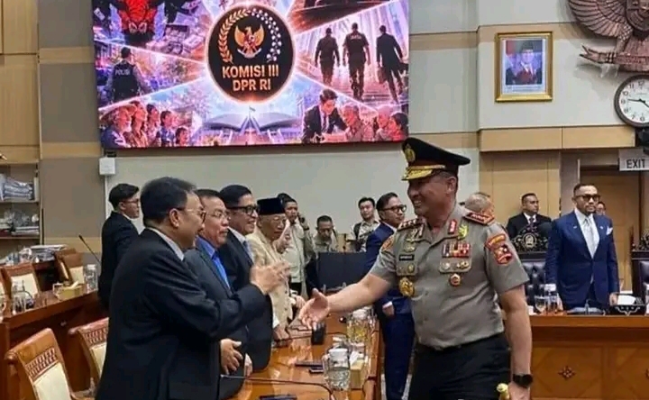 BREAKING! Komisi III DPR Ketok Palu, Suyudi Ario Bayu Disetujui Jadi Kapolri