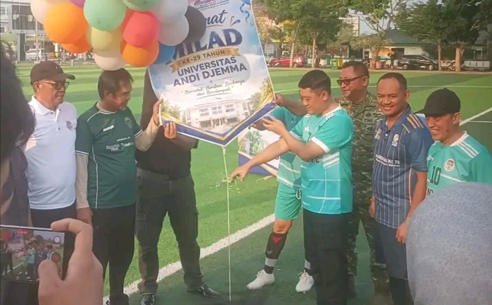 Turut Cetak Gol, Wakil Walikota Palopo Ikut Serta Laga Milad Unanda Ke-29