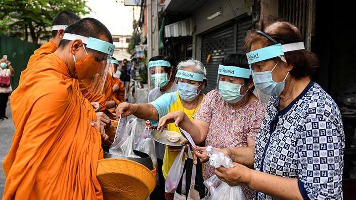 Ribuan Orang Terinfeksi Covid 19 di Thailand
