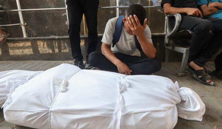 Serangan Udara Israel Menghantan Wilayah Deir al Balah, Gaza, Anak-Anak Dilaporkan Tewas