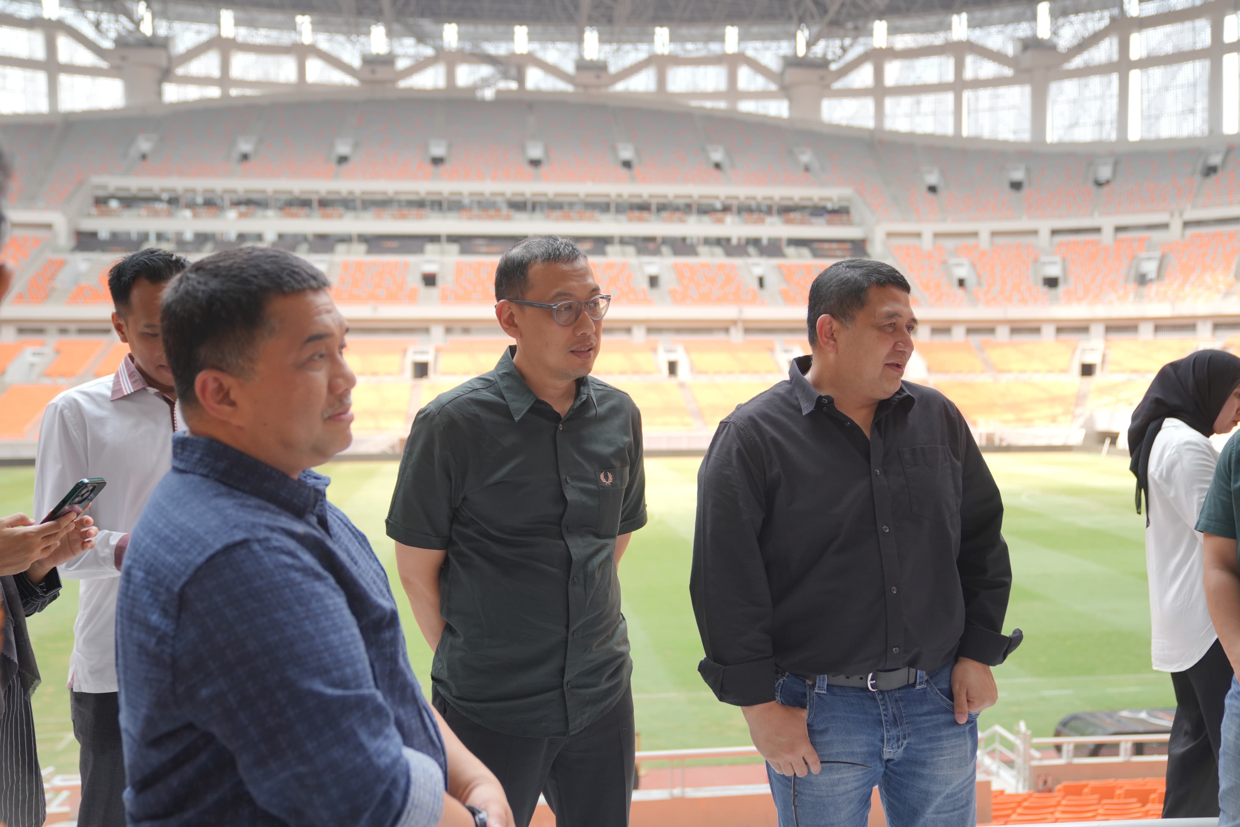 Wali Kota Munafri Percepat Pembangunan Stadion Untia, Studi Lapangan ke JIS