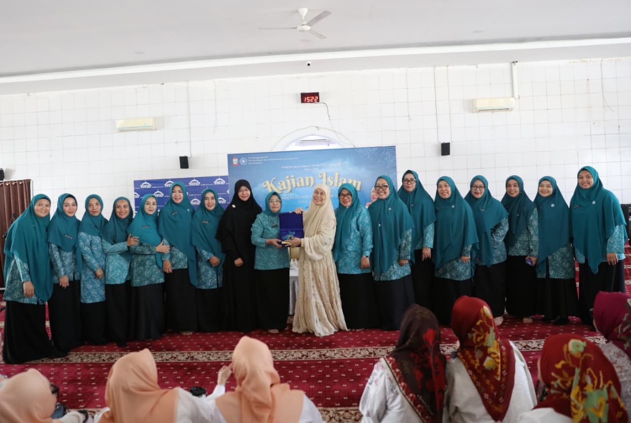 TP PKK Kota Makassar Gelar Kajian Islam, Hadirkan Ustadzah Dewi Yull