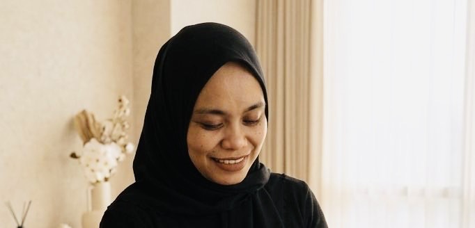 Sosoknya dinilai mampu menghadirkan inovasi baru dalam industri home spa dan kecantikan
