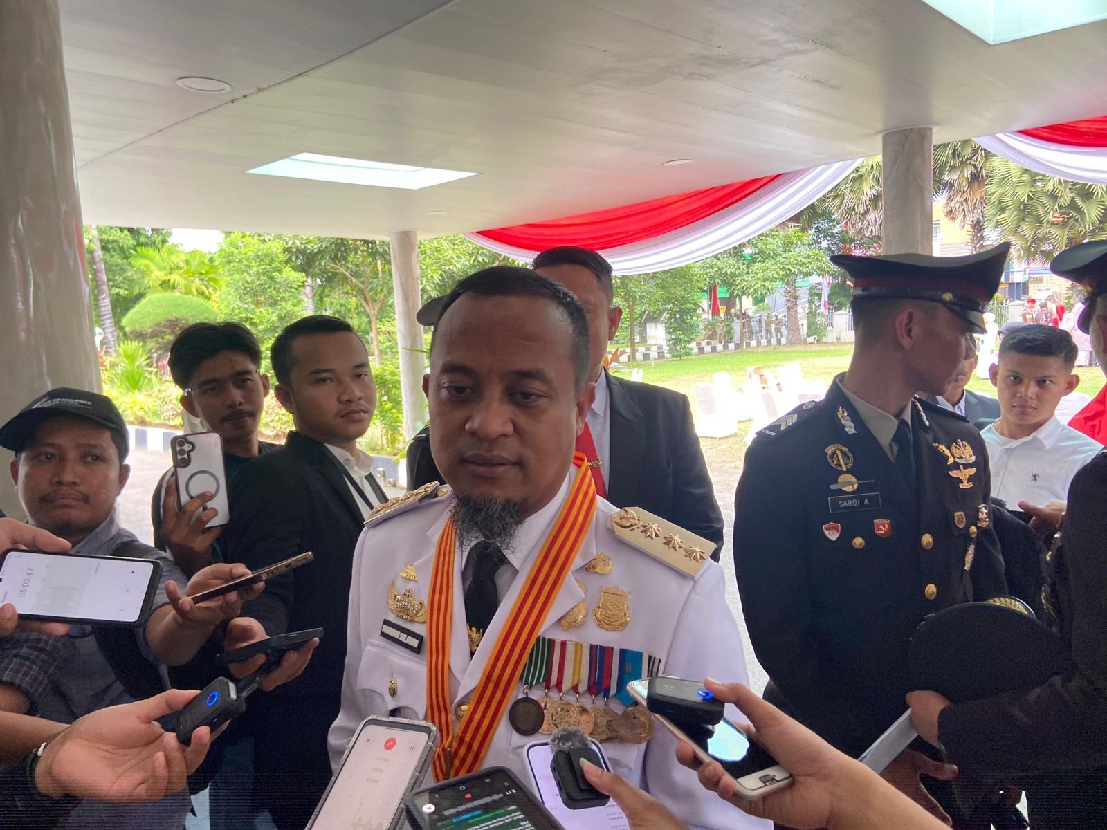 Gubernur Sulsel Bantu Biaya Semua Korban Aksi Unjuk Rasa Bone