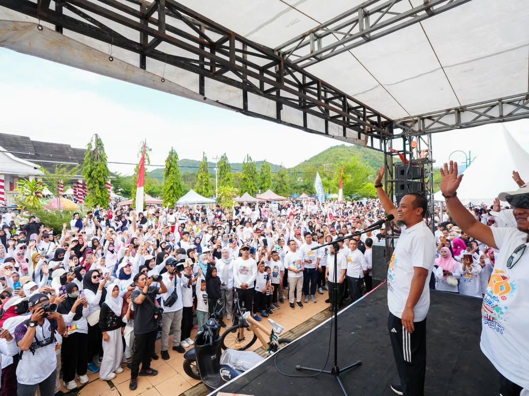Puluhan Ribu Warga Meriahkan Jalan Sehat Anti Mager di Luwu, Gubernur Sulsel Apresiasi Antusiasme Masyarakat