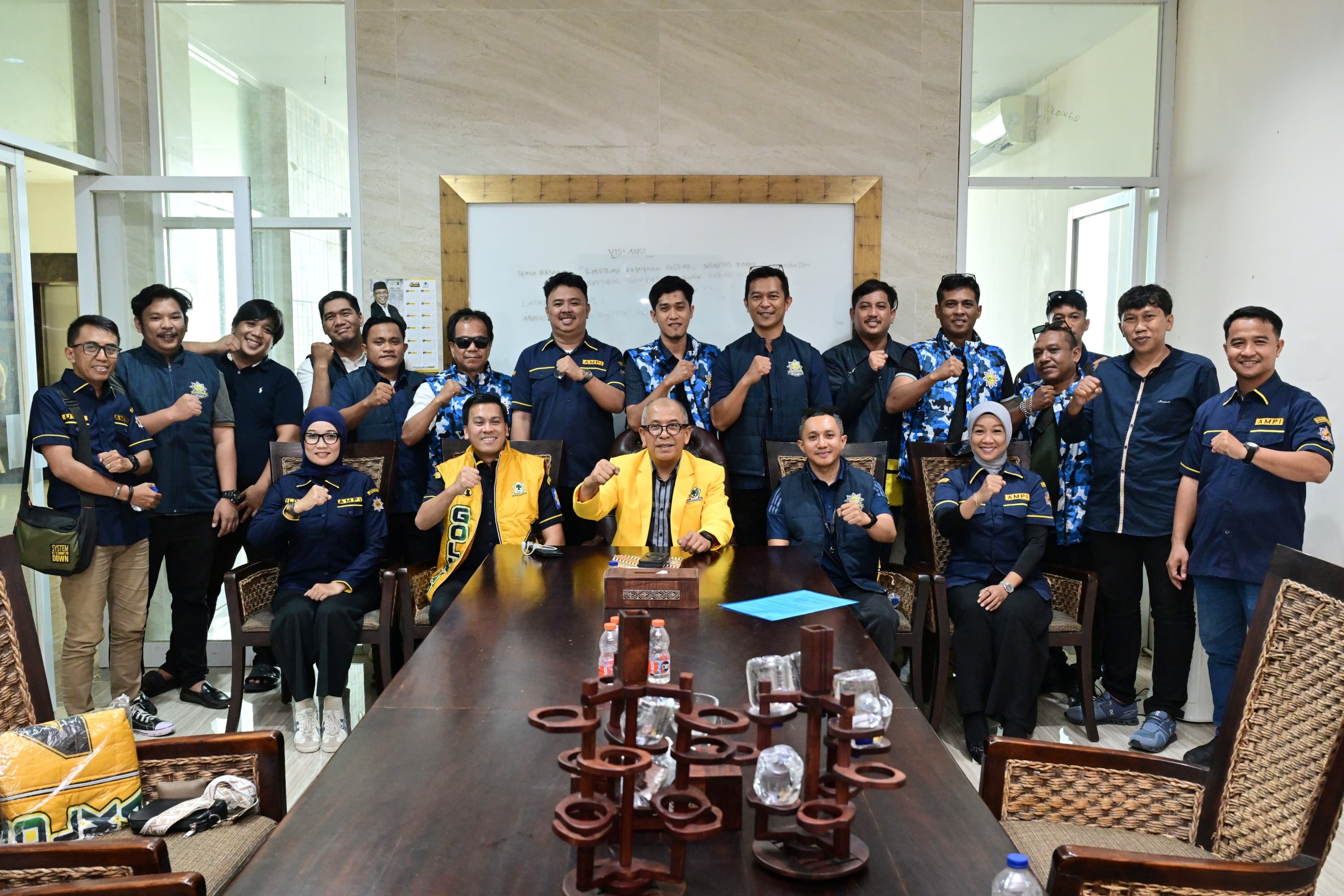 AMPI Sulsel Serahkan Rekom, IAS : AMPI adalah Sekolah Politik Pertama Saya