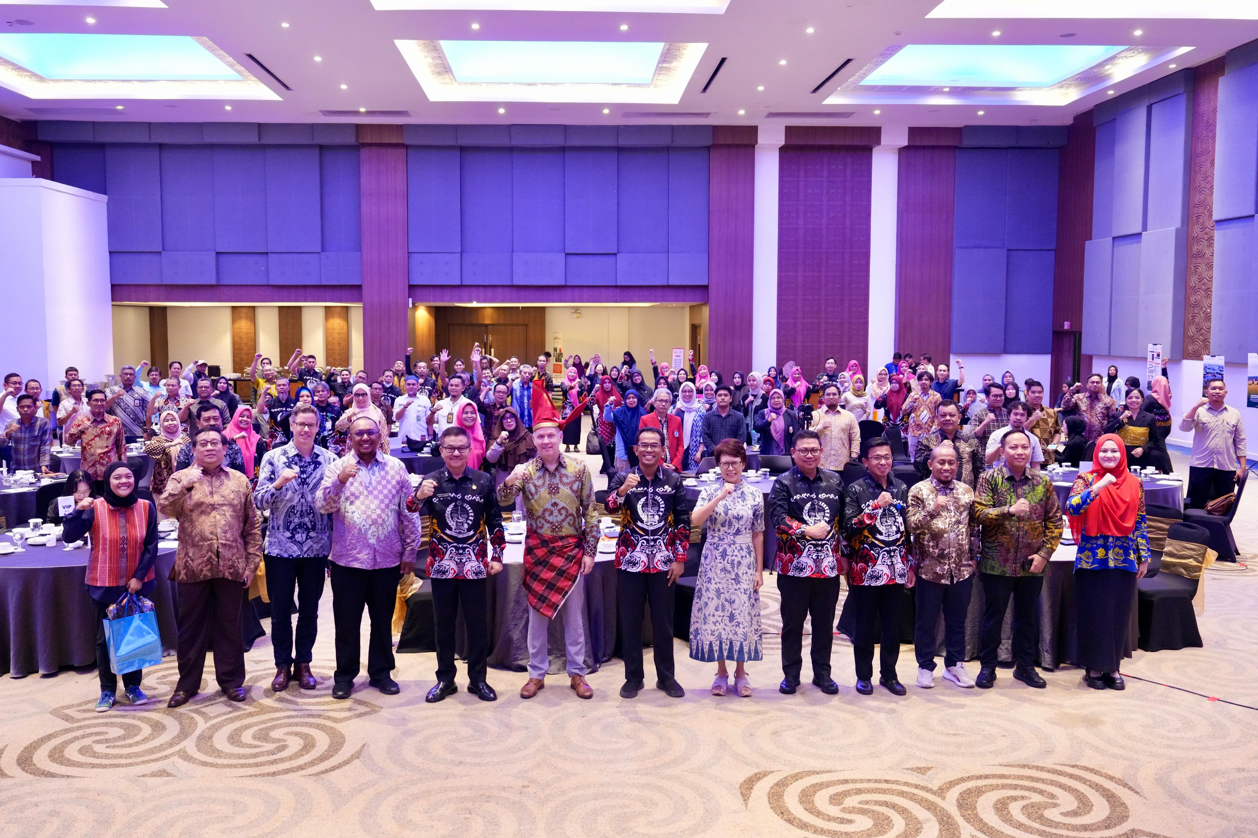 Forum Konsultasi Publik, Langkah Strategis Sulsel Hadapi Perubahan Iklim dan Mantapkan Komitmen Ekonomi Hijau dalam RPJPD 2025-2045