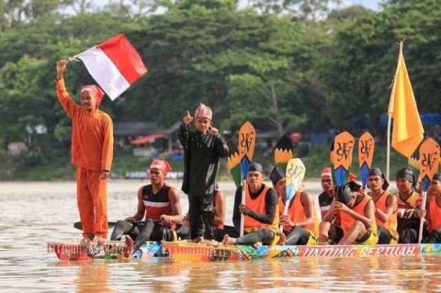 Sejarah Pacu Jalur, Dari Tradisi Kuantan Riau Hingga Festival Mendunia