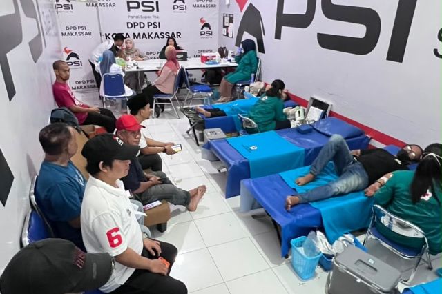 Donor Darah Peringati HUT ke-81 RI, PSI Makassar Ajak Warga Berbagi untuk Sesama