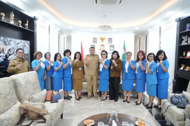 PWKI Makassar Dukung Program Pemkot, Lewat Doa Syukur