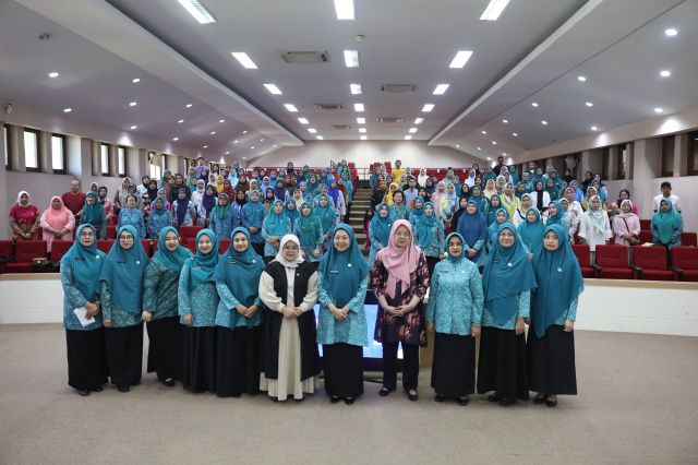 Ketua TP PKK Makassar Ajak Pasangan Usia Subur Pahami Kesehatan Reproduksi dan Rencana Keluarga