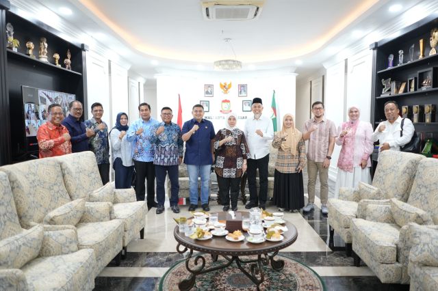 Munafri-Aliyah Sambut Kunjungan Kerja Sejumlah Kepala Daerah, Paparkan Inovasi Kelola Sampah dan Kemandirian Lingkungan