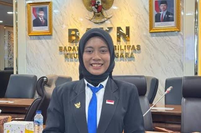 Anni Atiqah Mahdiyyah, Pemudi Berprestasi Asal Makassar: Hadiri Upacara di Istana, dan Raih Penghargaan dari Gubernur Sulawesi Selatan