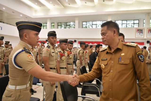 Beri Kuliah Umum di Kampus IPDN, Prof Fadjry Djufry: Kejujuran dan Integritas Kunci Kesuksesan