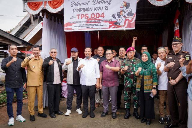 Gubernur Sulsel dan Pj. Wali Kota Palopo Tinjau Langsung PSU Pilkada Palopo 2025