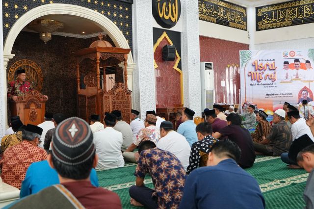 Hadiri Peringatan Isra Mi'raj di Kampus UNM, Prof Fadjry Djufry Paparkan Program Presiden Prabowo Subianto