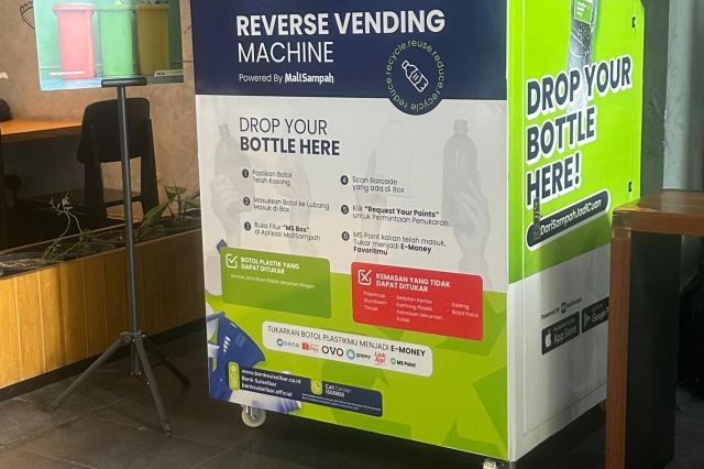 Ubah Botol Plastik Menjadi Saldo E-Money, Dukung Gerakan Lingkungan Bersih dan Berkelanjutan
