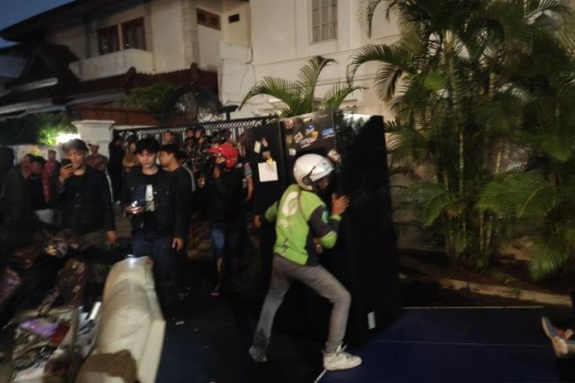 Rumah Anggota DPR RI Eko Patrio Dijarah Massa Pasca Demonstrasi di Jakarta