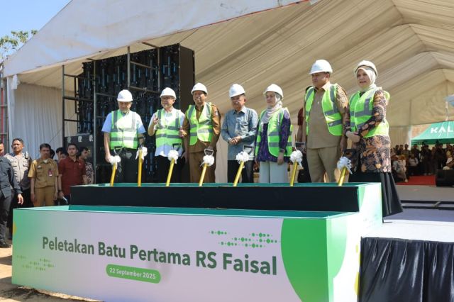 Munafri Dampingi JK Letakkan Batu Pertama di RS Islam Faisal