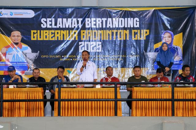 Semarak Hari Jadi Sulsel ke-356, Andi Sudirman Buka Gubernur Badminton Cup 2025
