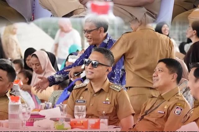 Camat Ujung Tanah Ikuti Gerakan Gemar Makan Telur Warnai HUT ke-356 Sulsel