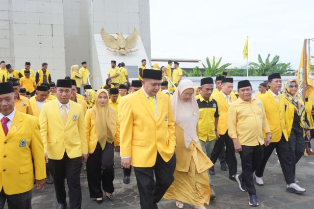 Munafri Pimpin Ziarah dan Tabur Bunga Peringati HUT Golkar ke-61 di TMP Panaikang
