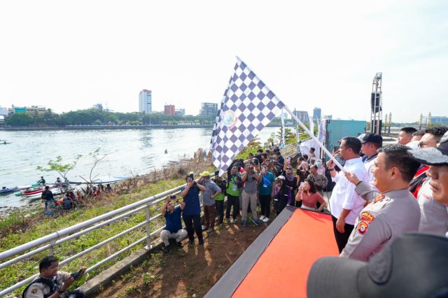 Gubernur Sulsel Andi Sudirman Resmi Buka Katinting Race 2025