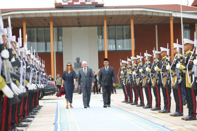 Mentan Amran Lepas Kepulangan Presiden Brasil
