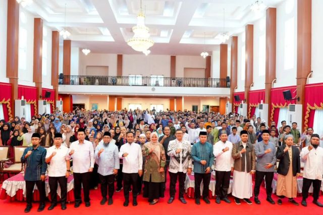 Gubernur Sulsel Dorong Guru Agama Profesional dan Ajarkan Anak Cintai Al-Qur’an