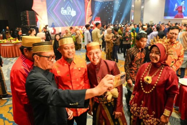 Mukernas dan HUT ke-49 KKSS, Gubernur Sulsel: KKSS Jadi Wadah Pemersatu Dunia