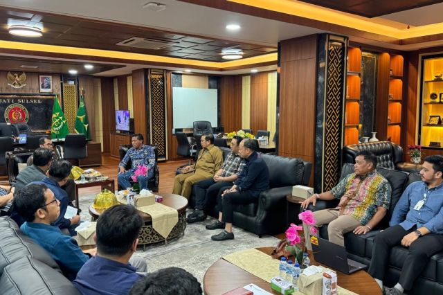 Direktur Utama PT. SCI (Perseroda) silaturahmi bersama Kepala Kejaksaan Tinggi Sulawesi Selatan