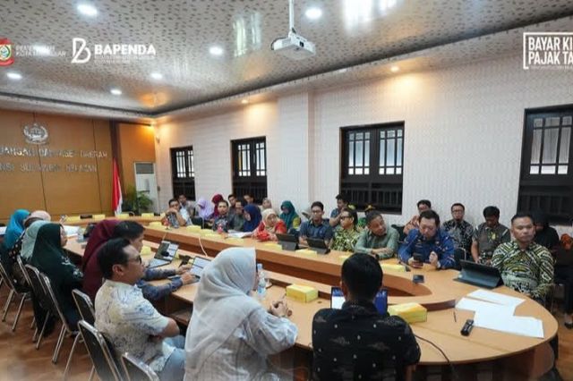 Kepala Bapenda Hadiri Rapat Evaluasi Perubahan APBD 2025 Oleh Pemkot Makassar