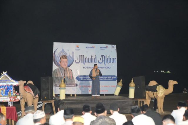 Kepala Bapenda Bersama Wali Kota Makassar Hadiri Maulid Nabi Muhammad SAW