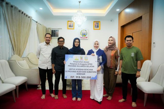 DPRD Sulsel Donasi Rp113,5 Juta Diserahkan ke Pemprov untuk Disalurkan