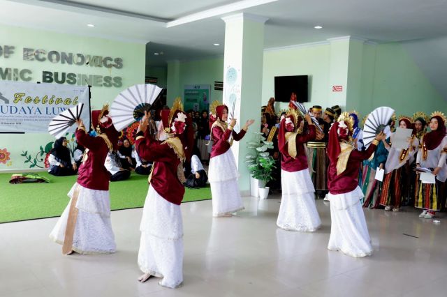 Gelar Festival Budaya Luwu, FEBI UIN Palopo Bangun Kreativitas Kearifan Lokal