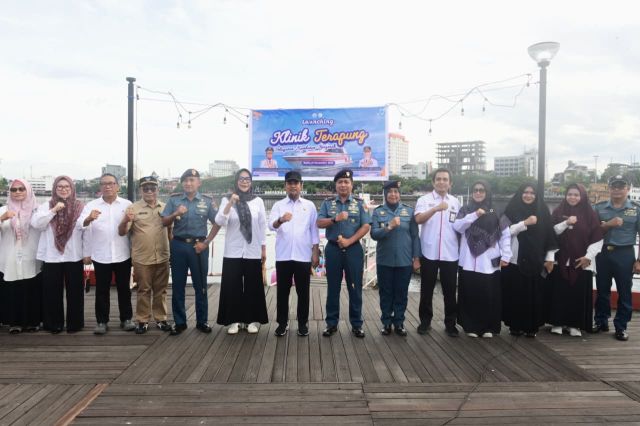 Gubernur Sulsel Resmi Luncurkan Klinik Terapung untuk Kesehatan Pesisi