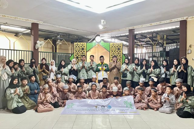 Tebar Kepedulian di Bulan Suci, BCB UIN Palopo Beri Santuni Anak Yatim