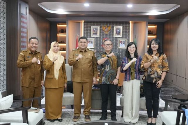 Kepala Bappeda Dampingi Wali Kota Munafri Bahas Penguatan Kapasitas Guru 