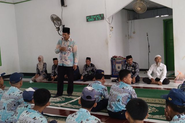 Cegah Pernikahan Dini, KUA Pusaka Bantimurung Turun Sosialisasi di Sekolah