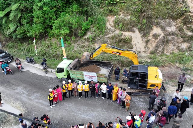 Gubernur Sulsel Ground Breaking Ruas Rantepao-Pangala-Baruppu