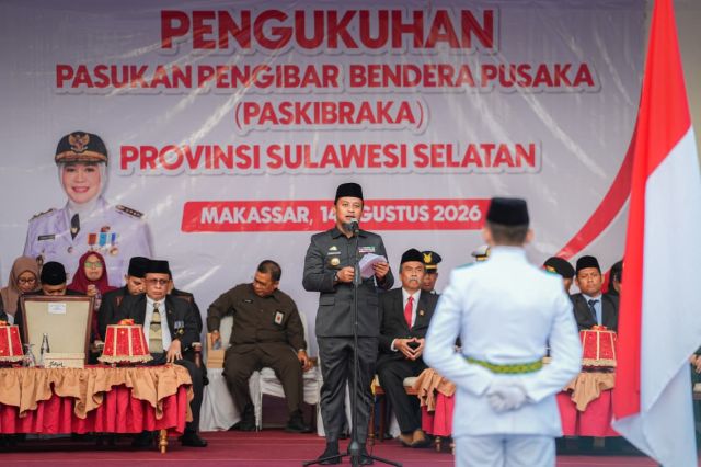 Gubernur Andi Sudirman Kukuhkan 73 Paskibraka Sulsel