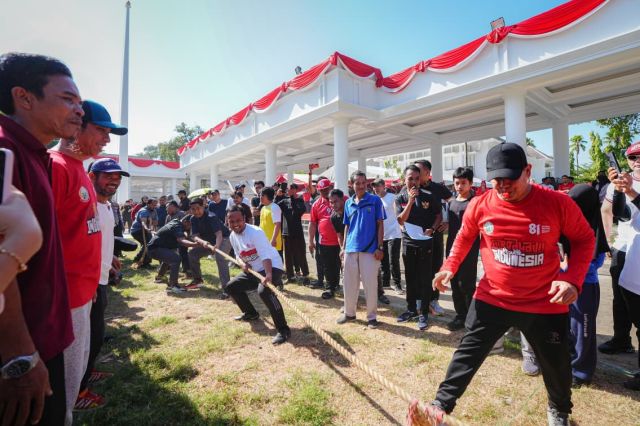 Gubernur Andi Sudirman Ikut Lomba 17-an, Semarakkan HUT ke-81 RI Bersama OPD Pemprov Sulsel
