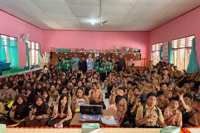 Gelar Sosialisasi Narkoba, KKN T09-01 dan BNN Sasar Pelajar Palopo