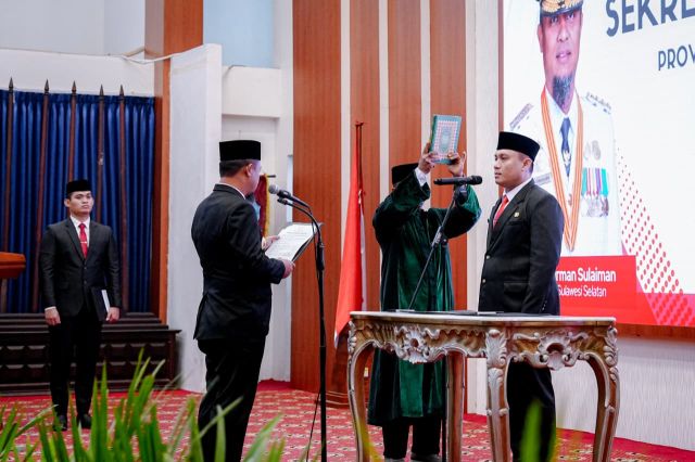 Gubernur Andi Sudirman Lantik Andi Winarno Eka Putra sebagai Pj Sekda Provinsi Sulsel