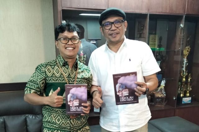 Dosen Teknologi Pendidikan UNM Luncurkan Buku, Dapat Apresiasi WR III
