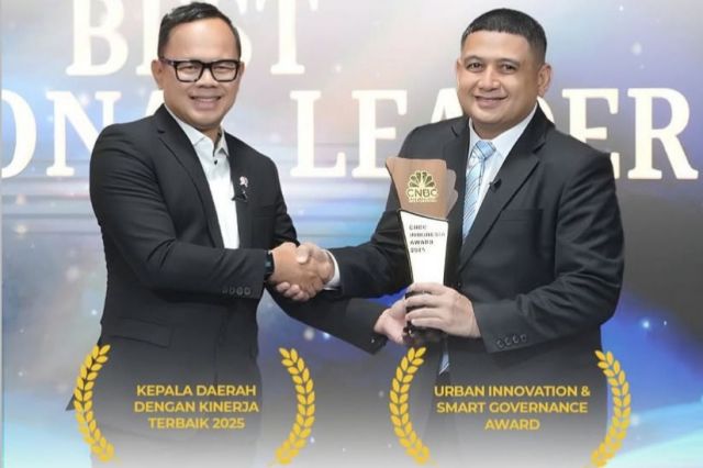 Dinas Lingkungan Hidup Ucapkan Selamat Kepada Pemkot Makassar Atas Diraihnya Prestasi Nasional CNBC Awards 2025