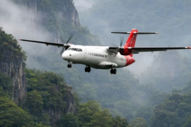 Detik-Detik Pesawat ATR 400 Hilang Kontak di Maros, Basarnas Bergerak ke Titik Lokasi