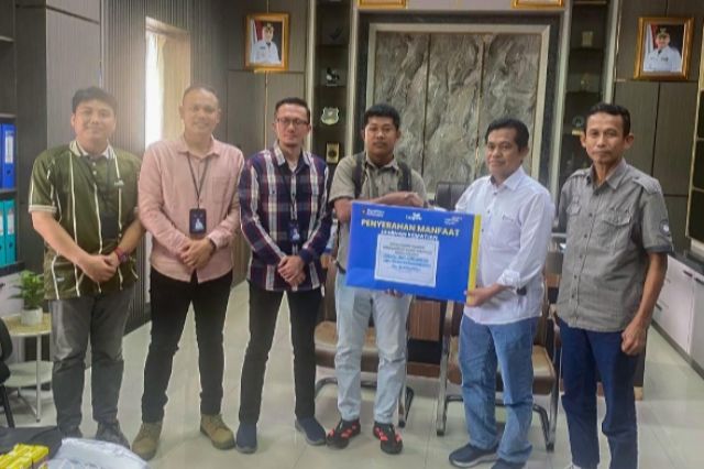 PT. Taspen Palopo Serahkan Santunan JKM Kepada P3K PW Pemkot