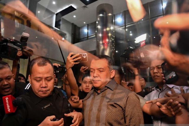 Wamen Imipas Serahkan Diri ke KPK Usai Dicari dalam OTT Imigrasi Jakbar